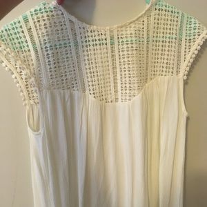 creme h&m shirt with patterned top